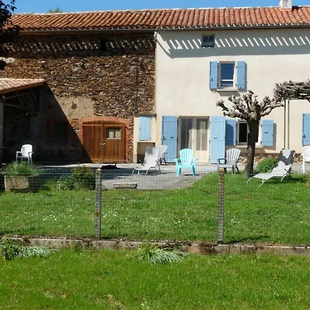 Les Magnans 度假居 Paulinet