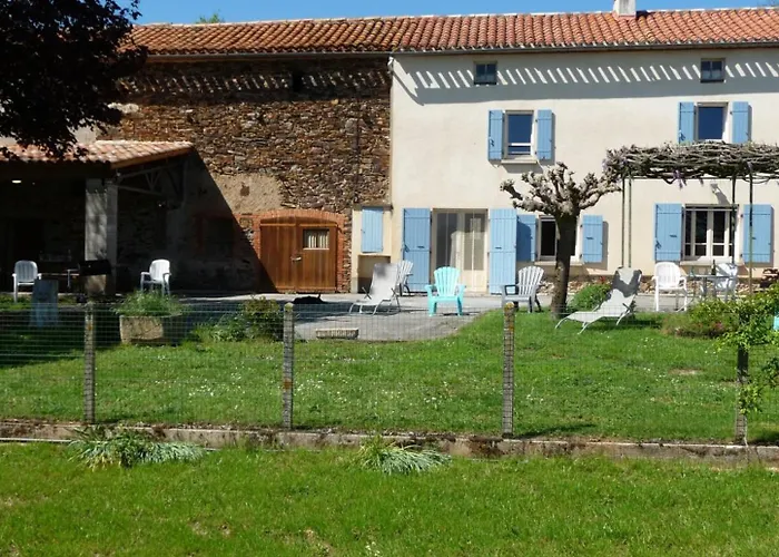 Les Magnans 度假居 Paulinet